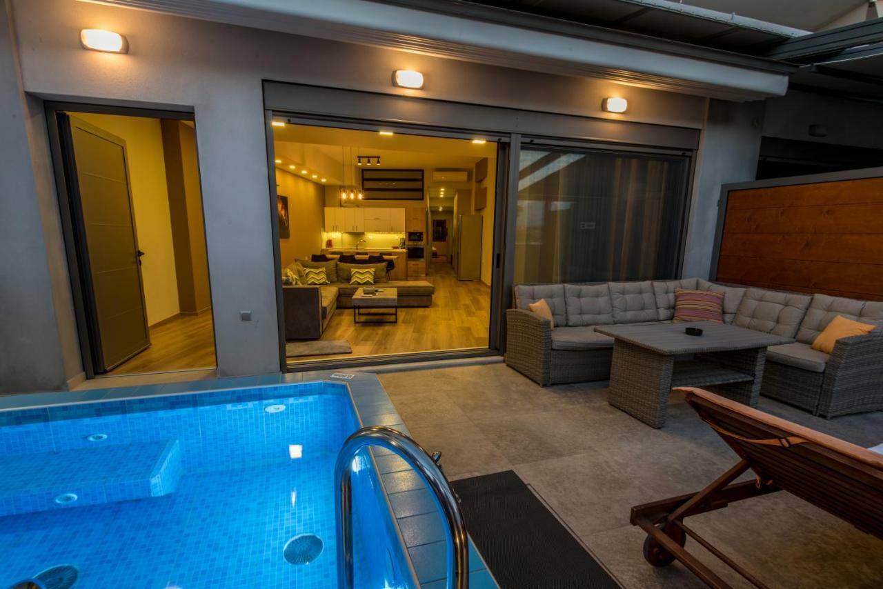 Utopia Luxury Apartment Chrissi Akti Chania Exterior foto