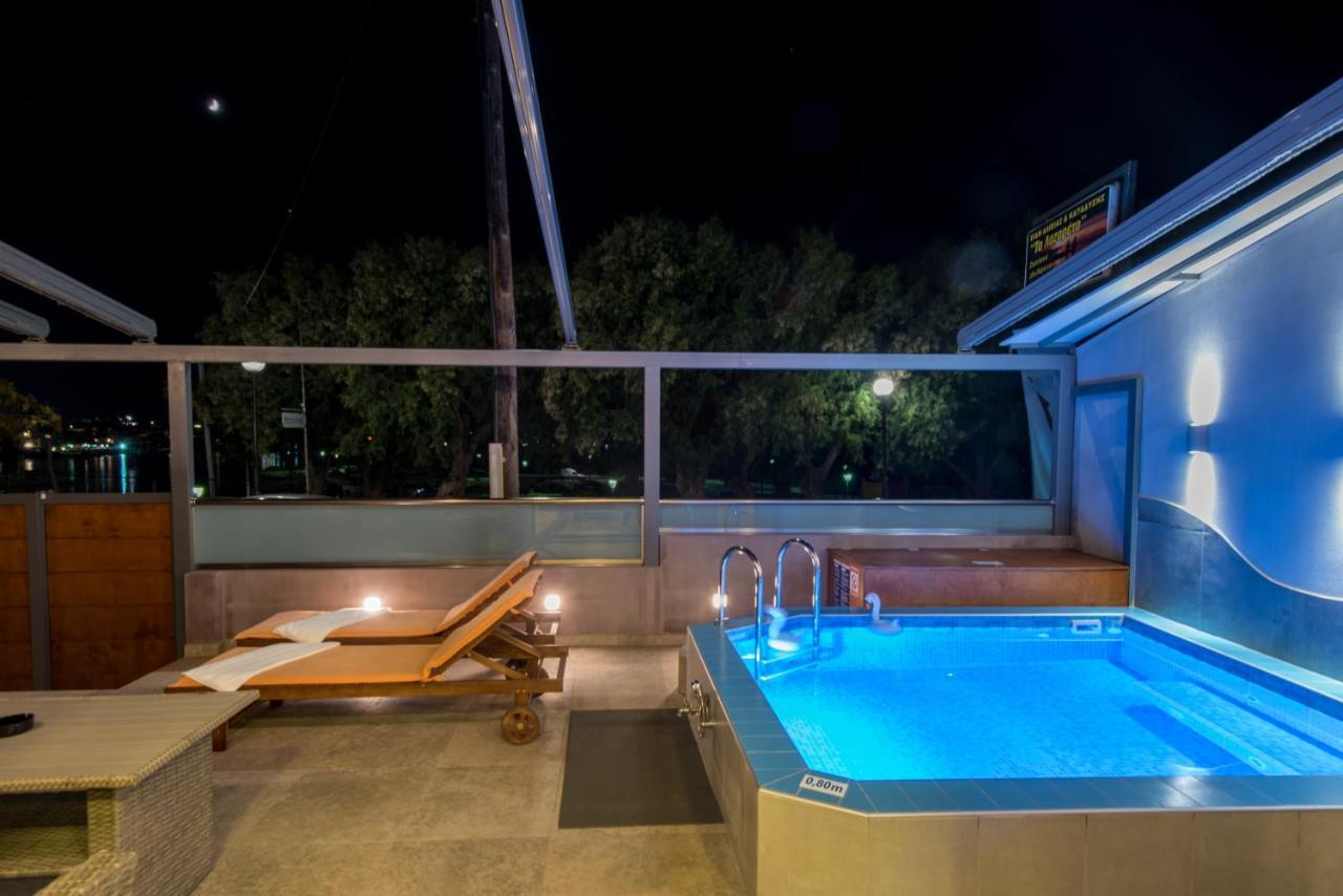 Utopia Luxury Apartment Chrissi Akti Chania Exterior foto